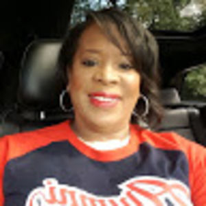 Meet your Posher, Eyvette